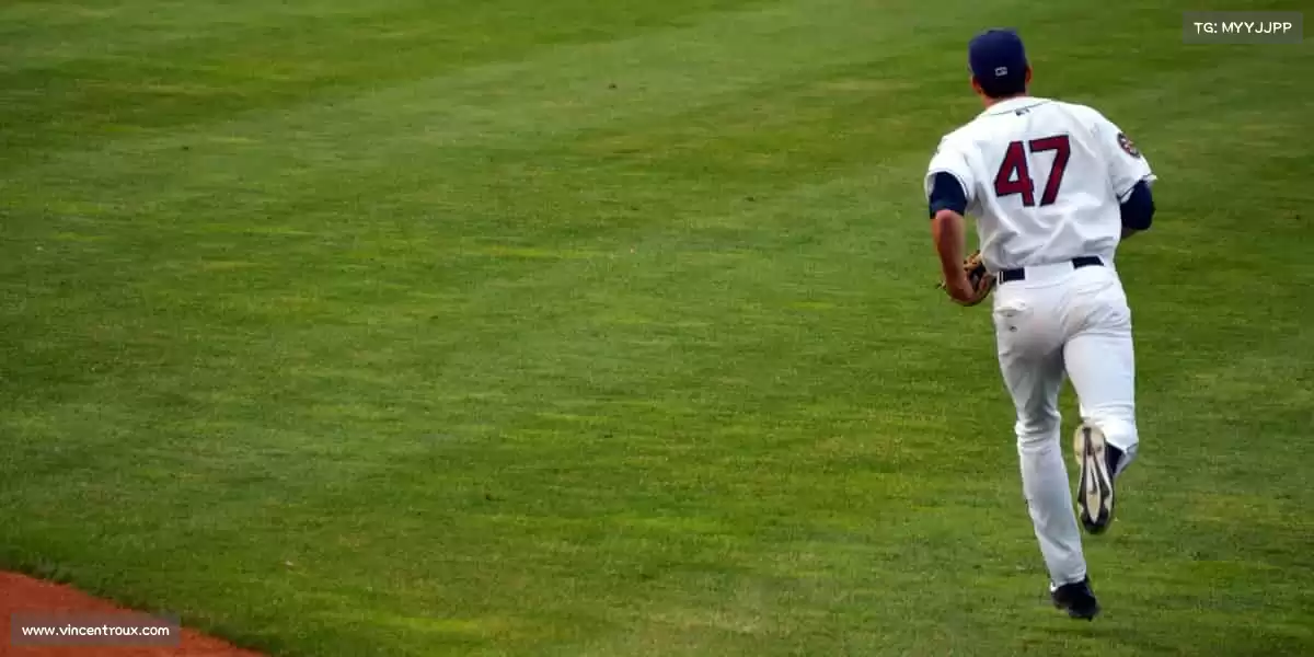 im电竞🎾挥动球拍,追逐热爱!生活就像一场比赛,全力以赴才够痛快~